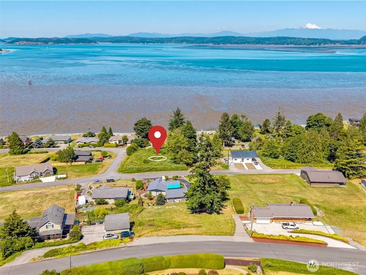 651 E Maplewood Loop #1, Oak Harbor, WA 98277 - #1