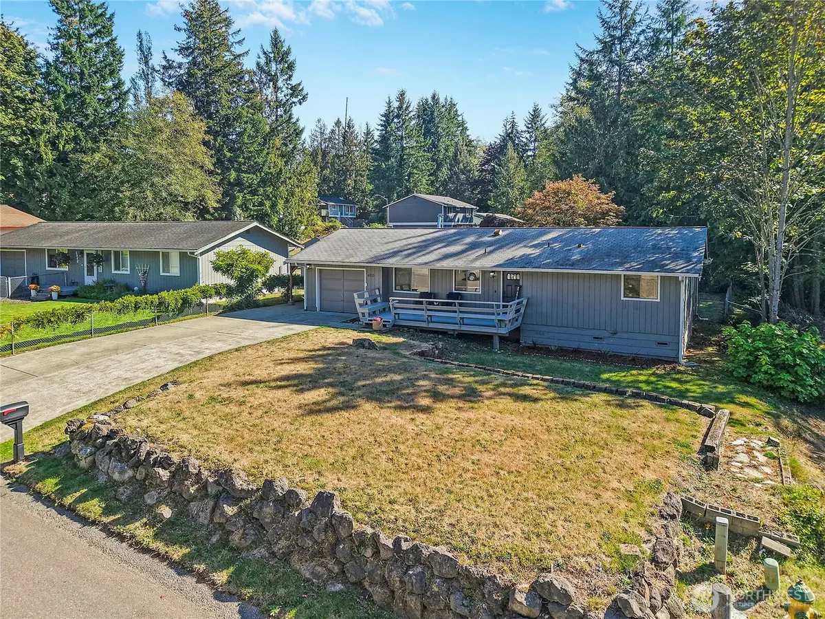 6910 E Cascade Drive, Port Orchard, WA 98366 - #1