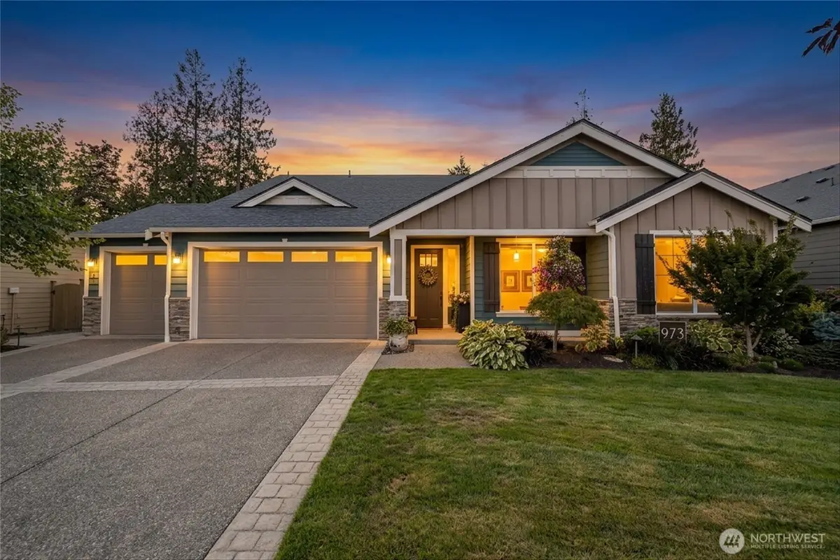 973 Rainier Loop, Mount Vernon, WA 98274 - #1