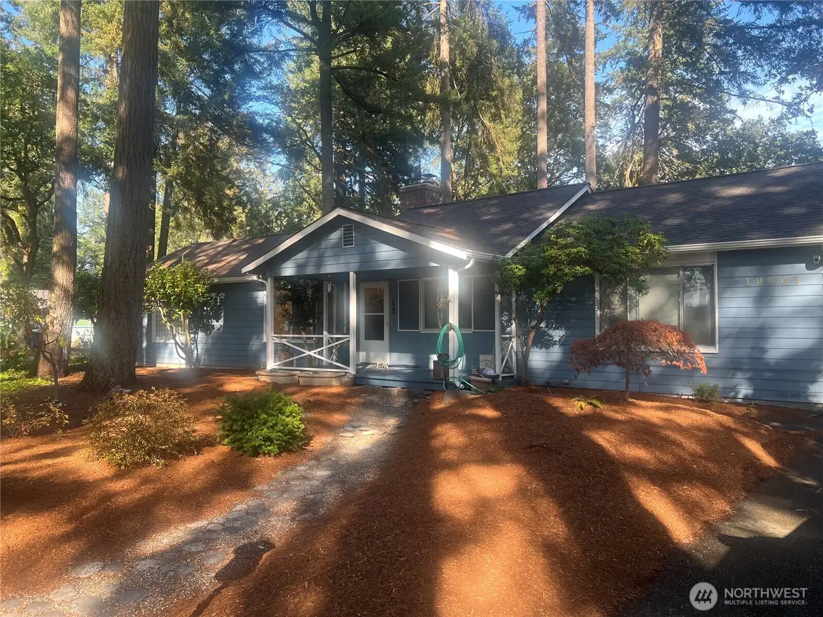 10903 Meadow Road Sw, Lakewood, WA 98499 - #1