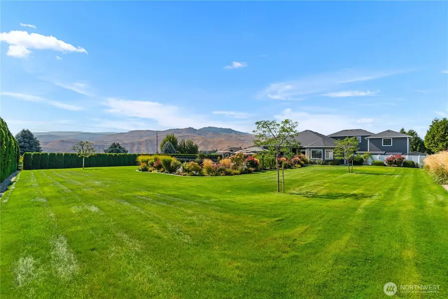 3715 Viewmont Drive, Wenatchee, WA 98801 - #2