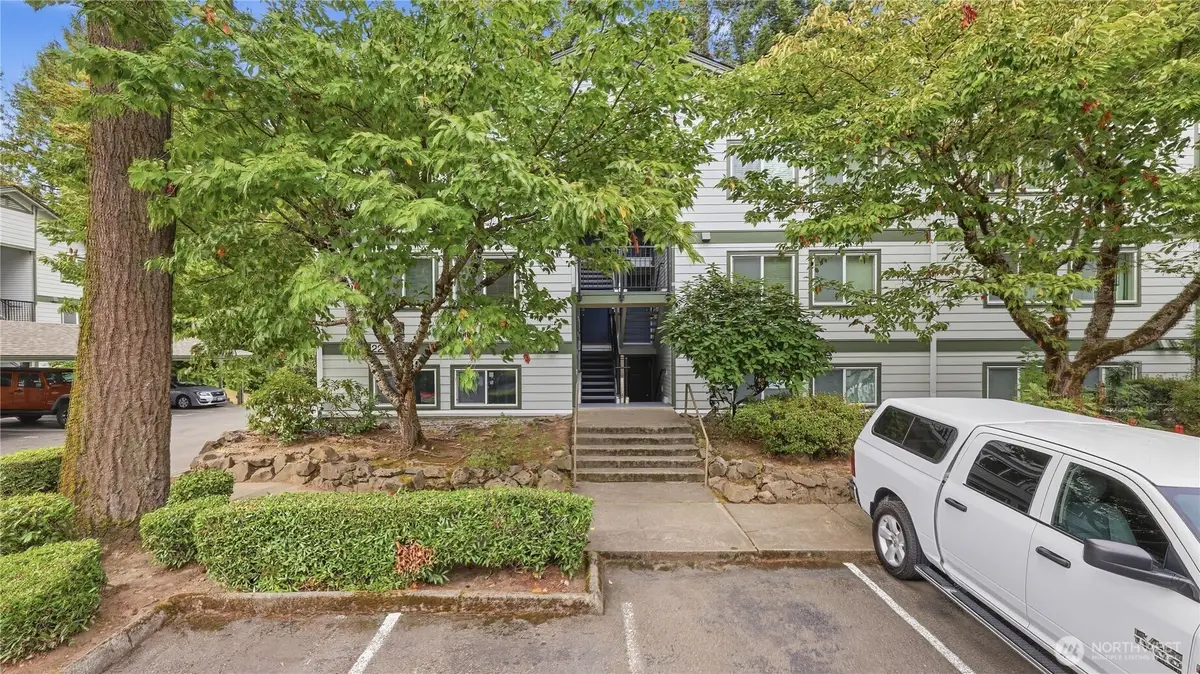 220 NE Dogwood Street #B301, Issaquah, WA 98027 - #1