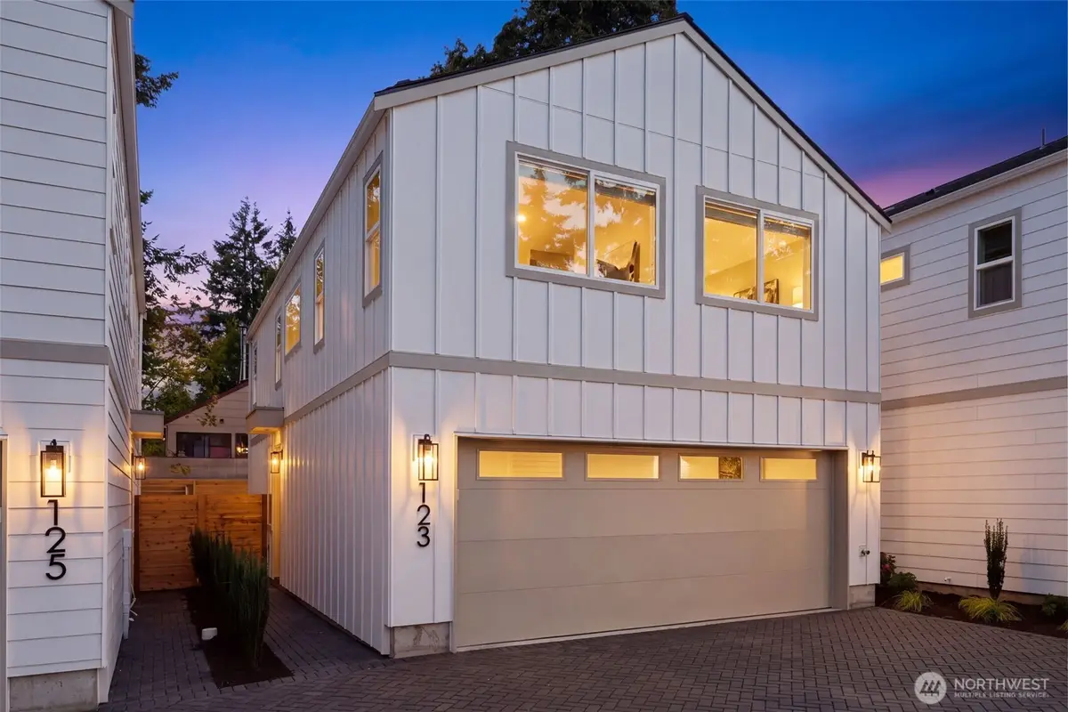123 N 136th Street, Seattle, WA 98133 - #1