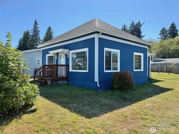 1304 5th Street, Cosmopolis, WA 98537