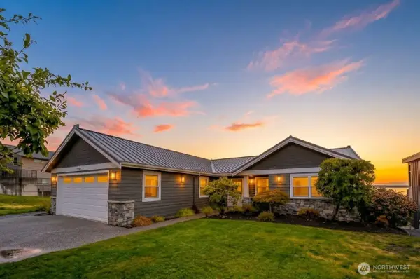1106 Bayshore Drive, Camano Island, WA 98282