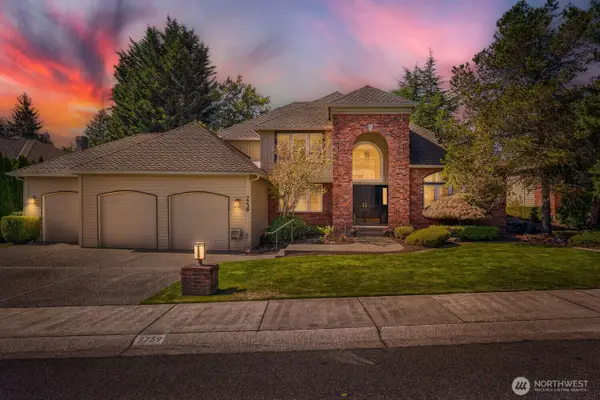 7739 143rd Avenue Se, Newcastle, WA 98059
