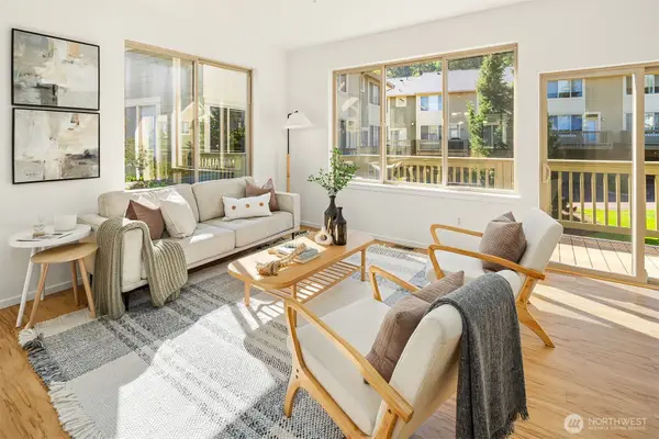 377 NW Pebble Lane, Issaquah, WA 98027