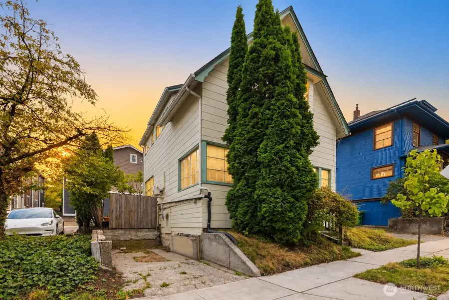 1717 E Thomas Street, Seattle, WA 98112 - #2