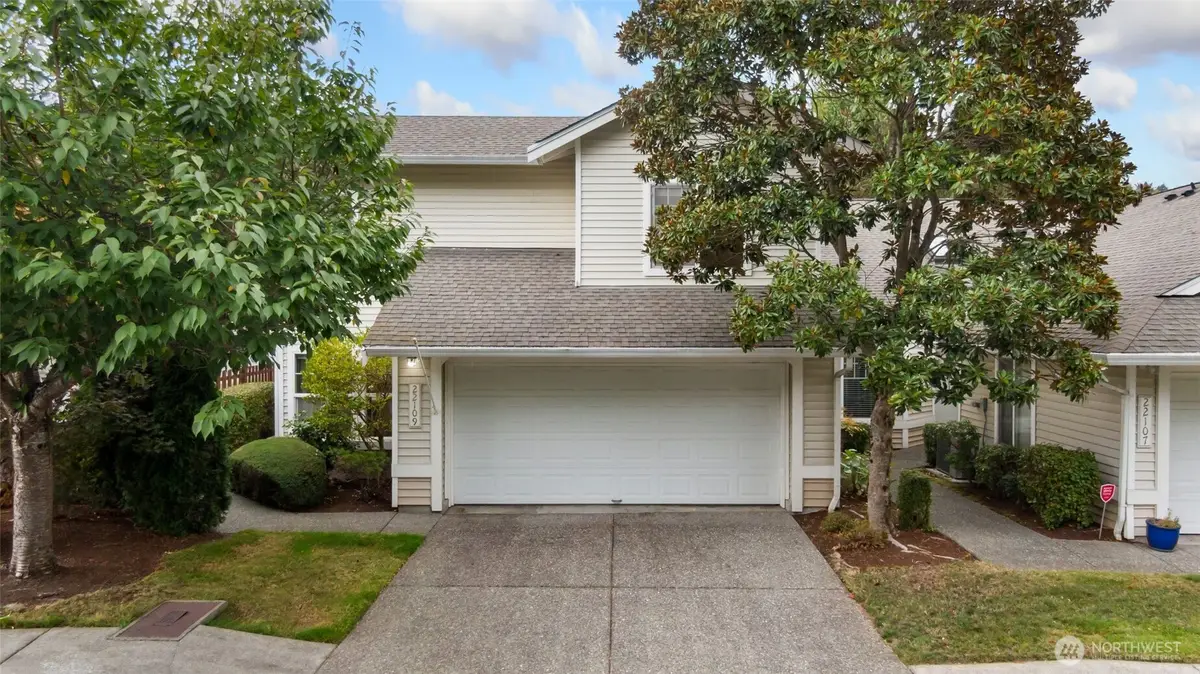 22109 43rd Avenue S, Kent, WA 98032 - #1