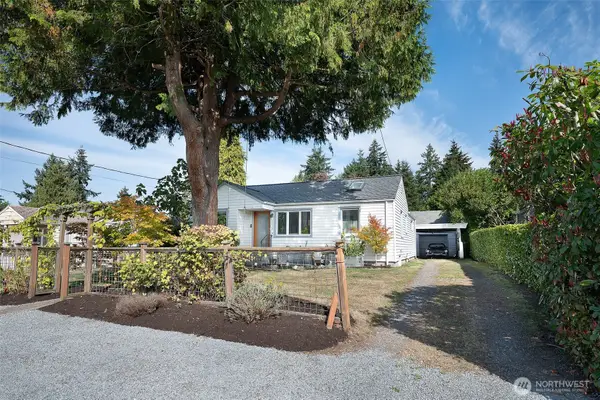 1218 NE 117th Street, Seattle, WA 98125