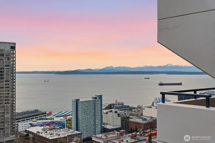 2100 3rd Avenue #2601, Seattle, WA 98121 - #2