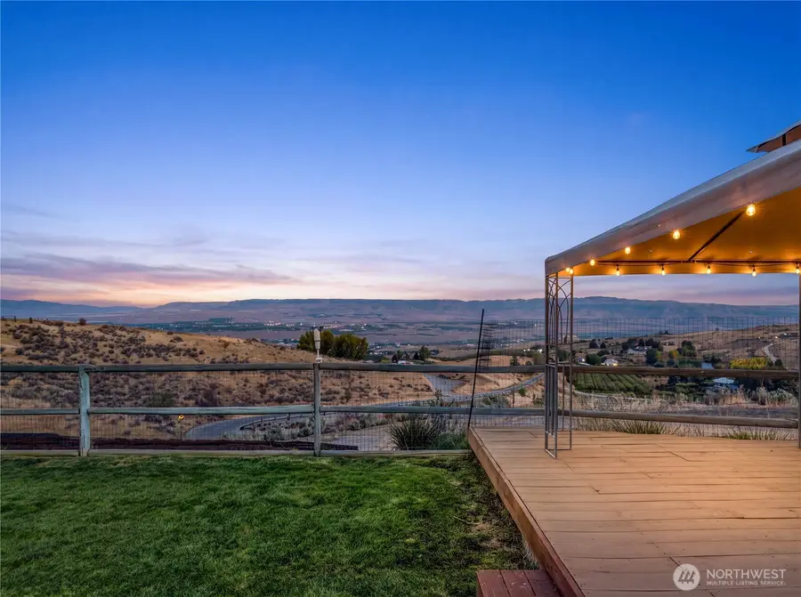 4590 Joe Miller Rd, Malaga, WA 98828 - #2