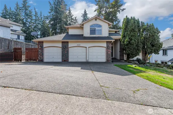 1909 S 375th Street, Federal Way, WA 98003