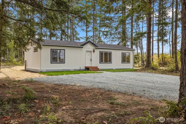 35109 34th Avenue E, Eatonville, WA 98328
