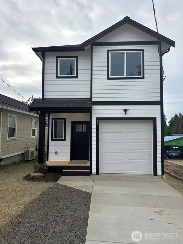 3711 W E Street, Bremerton, WA 98312