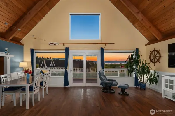 37569 Hood Canal Drive Ne, Hansville, WA 98340