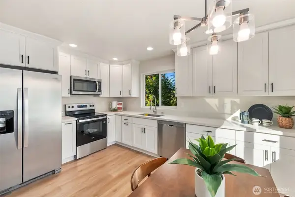 2389 Viking Street W, Bremerton, WA 98312