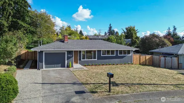 782 Lynnwood Avenue Ne, Renton, WA 98056