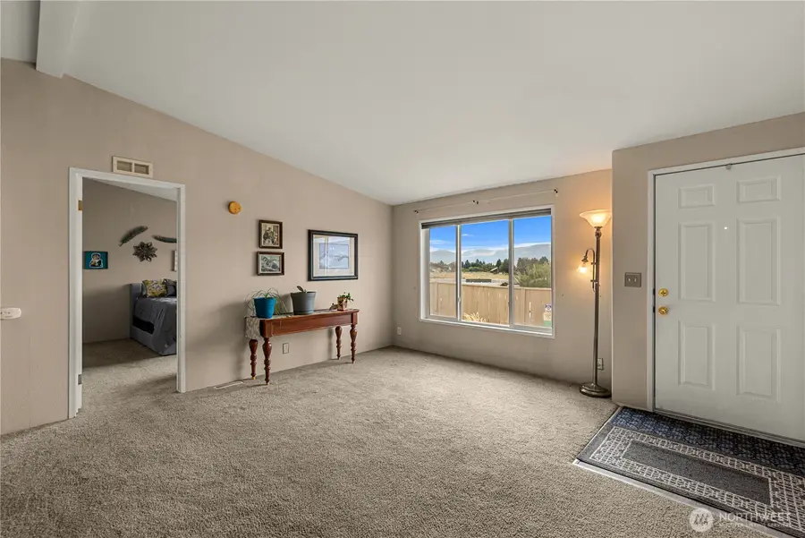 558 Morning View Avenue, East Wenatchee, WA 98802 - #3