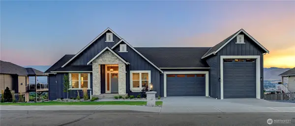 922 Briarwood Drive, East Wenatchee, WA 98802