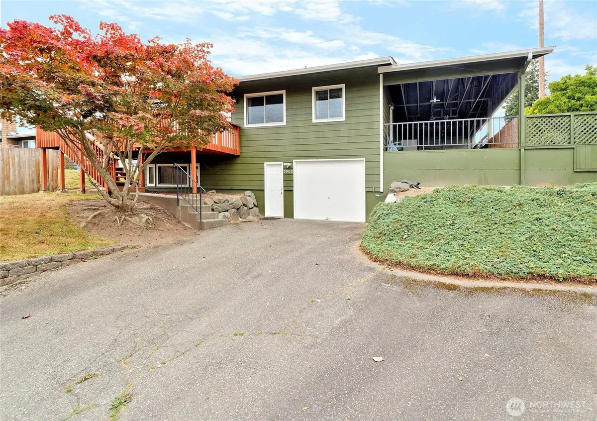 5902 Broadway, Everett, WA 98203 - #1