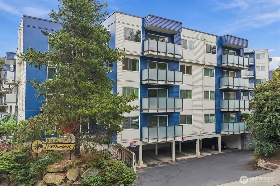 3722 27th Place W #201, Seattle, WA 98199 - #2