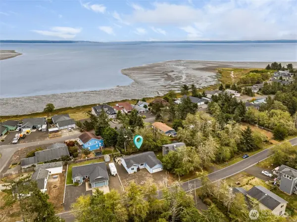 632 Duck Lake Drive Se, Ocean Shores, WA 98569
