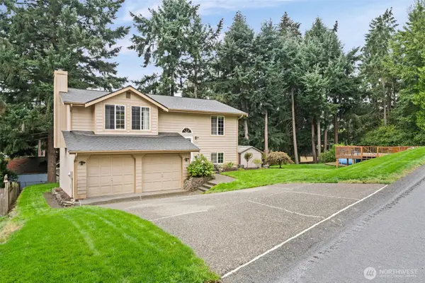 8104 189th Street Ct E, Puyallup, WA 98375