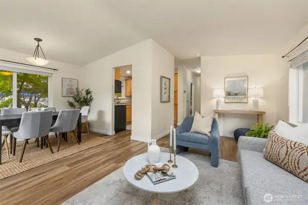 216 Madrona Way Ne, Bainbridge Island, WA 98110