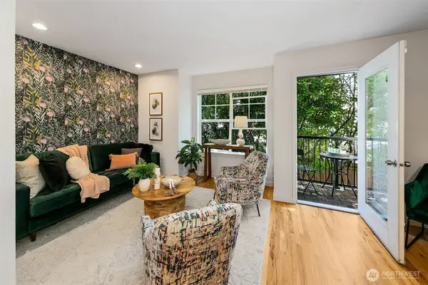 1313 N 95th Street, Seattle, WA 98103
