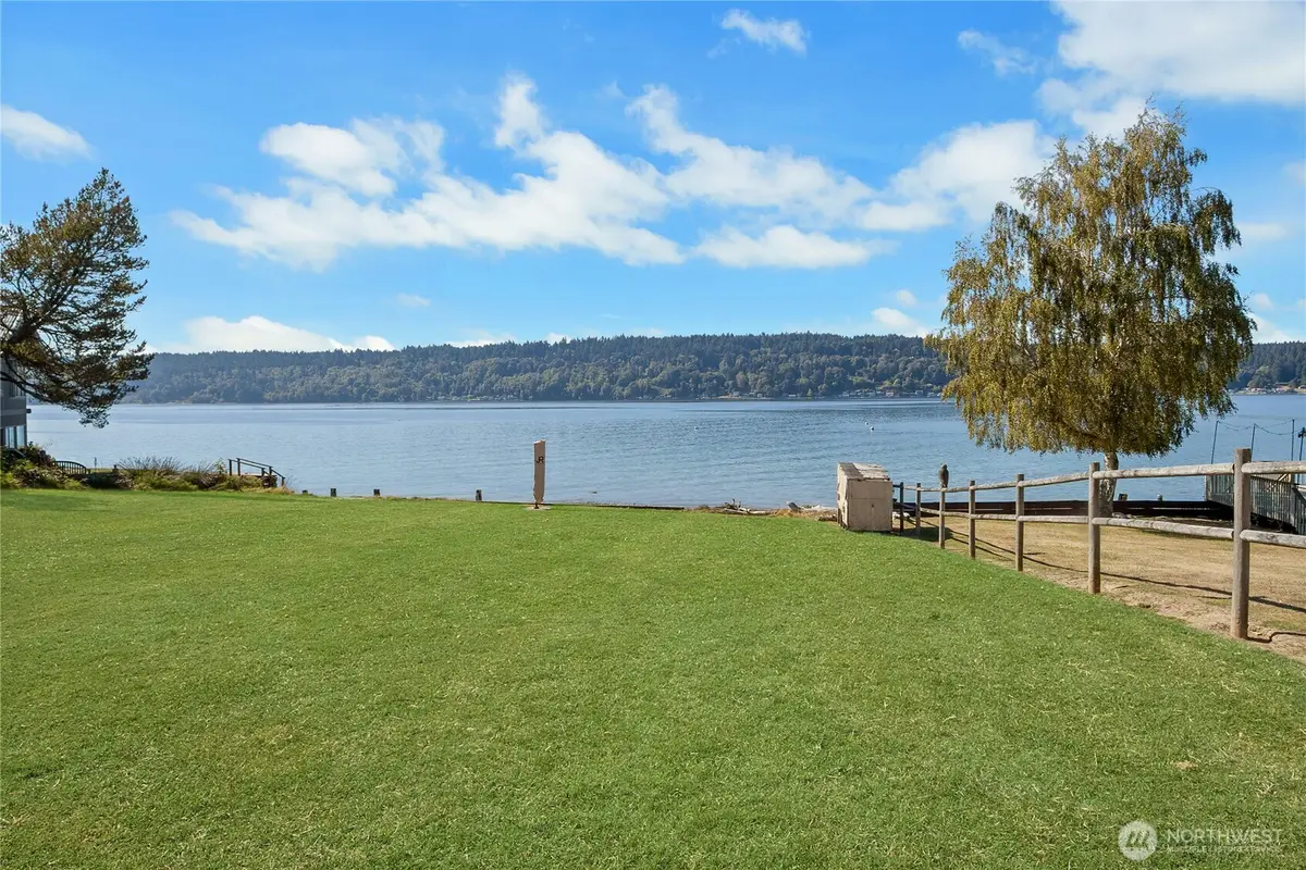 25815 Stuckey Avenue Sw, Vashon, WA 98070 - #1
