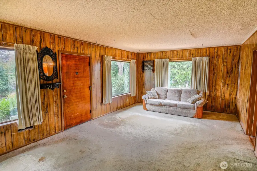748 N 72nd Street, Seattle, WA 98103 - #3