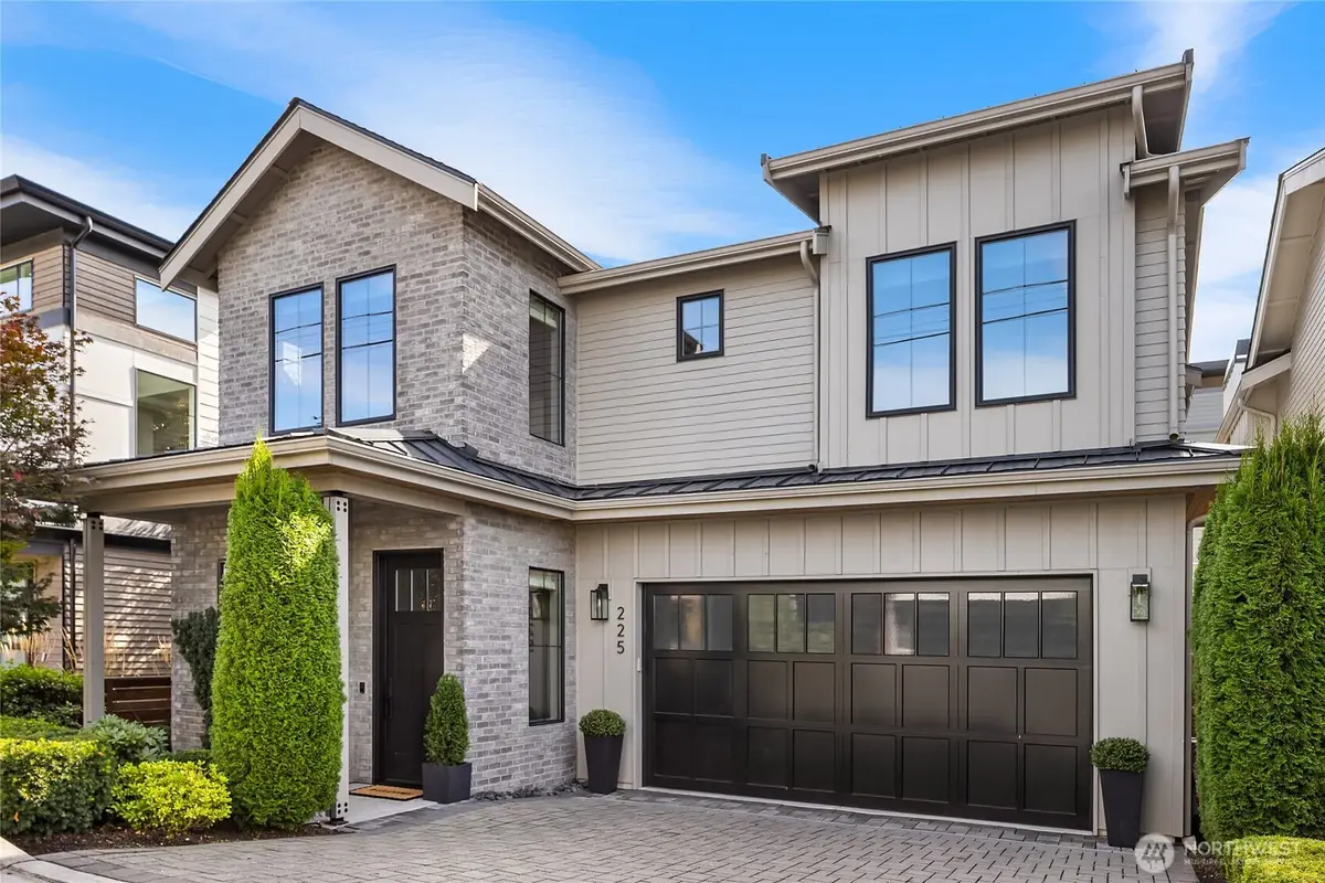 225 3rd Avenue S, Kirkland, WA 98033 - #1