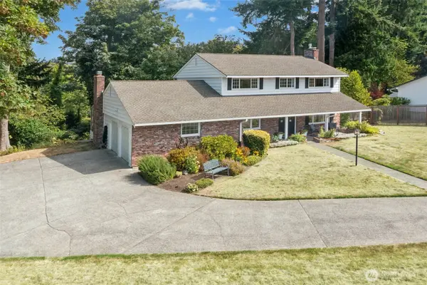12406 SE 47th Street, Bellevue, WA 98006