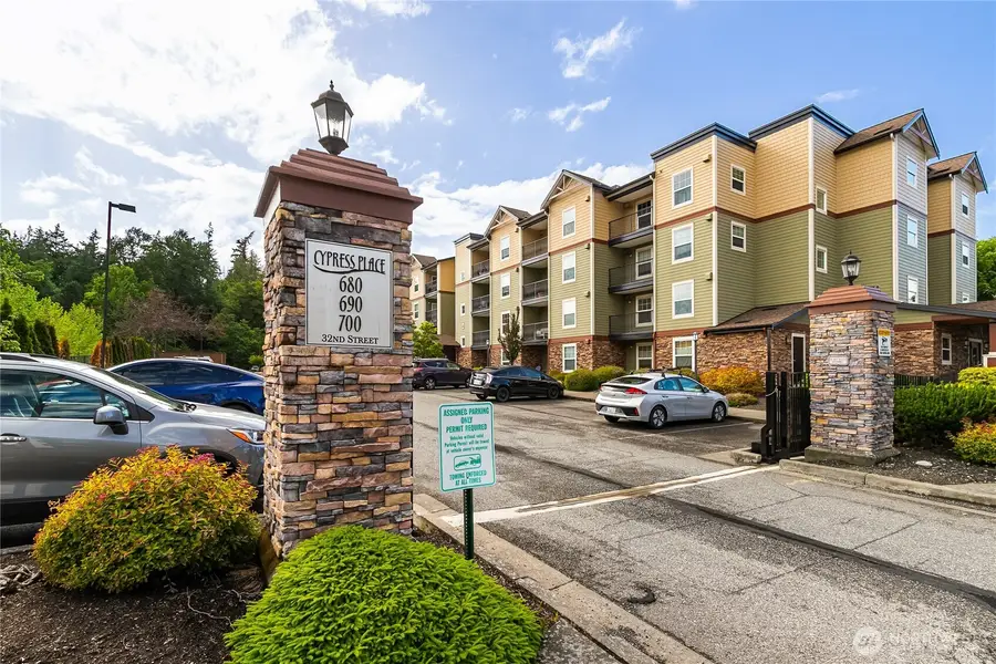 690 32nd Street #B301, Bellingham, WA 98225 - #2