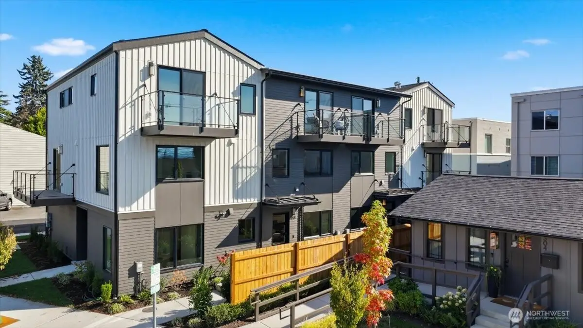 306 Daley Street, Edmonds, WA 98020 - #1