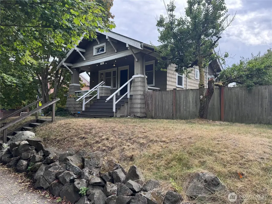 423 N 50th Street, Seattle, WA 98103 - #2