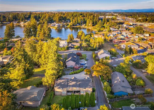 3614 Shelby Road, Lynnwood, WA 98087