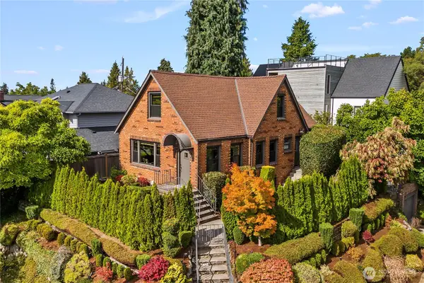 2355 45th Avenue Sw, Seattle, WA 98116