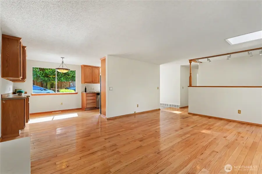11617 7th Avenue Sw #4-5, Seattle, WA 98146 - #3