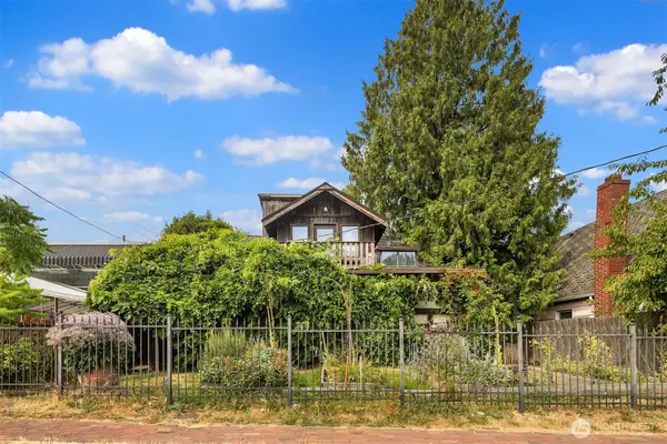 652 NW 85th Street #14, Seattle, WA 98117