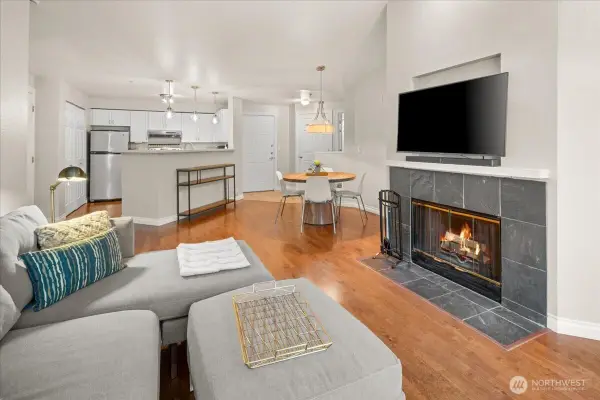 7711 NE 175th Street #A305, Kenmore, WA 98028