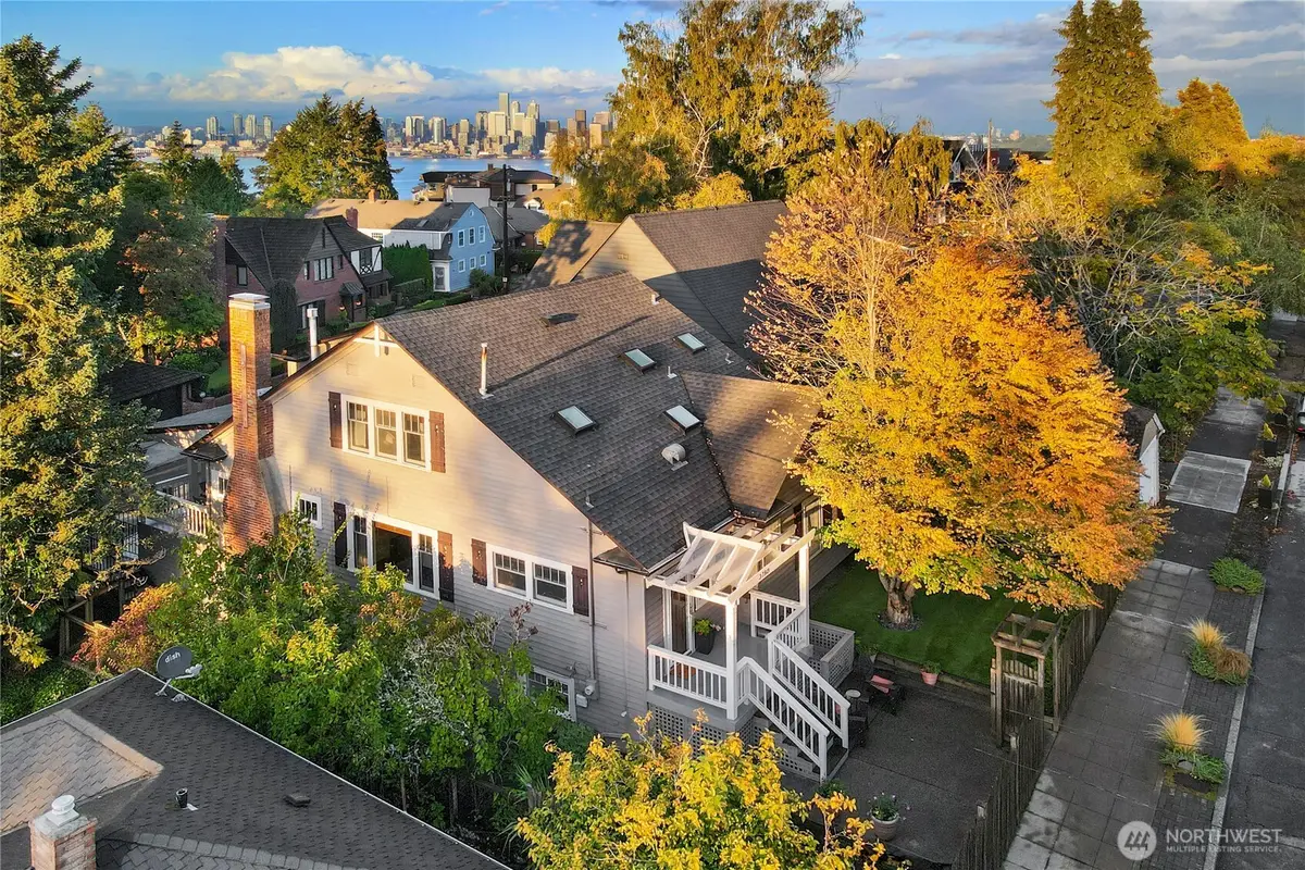 3780 SW Grayson Street, Seattle, WA 98126 - #1