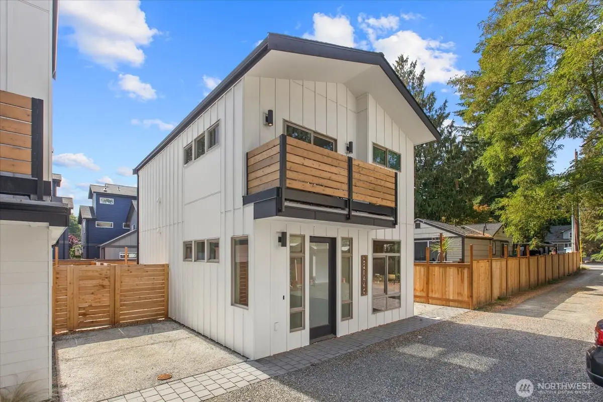 12044 Hiram Place Ne #C, Seattle, WA 98125 - #1