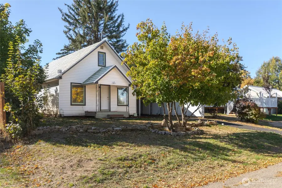 800 E Locust, Waterville, WA 98858 - #2