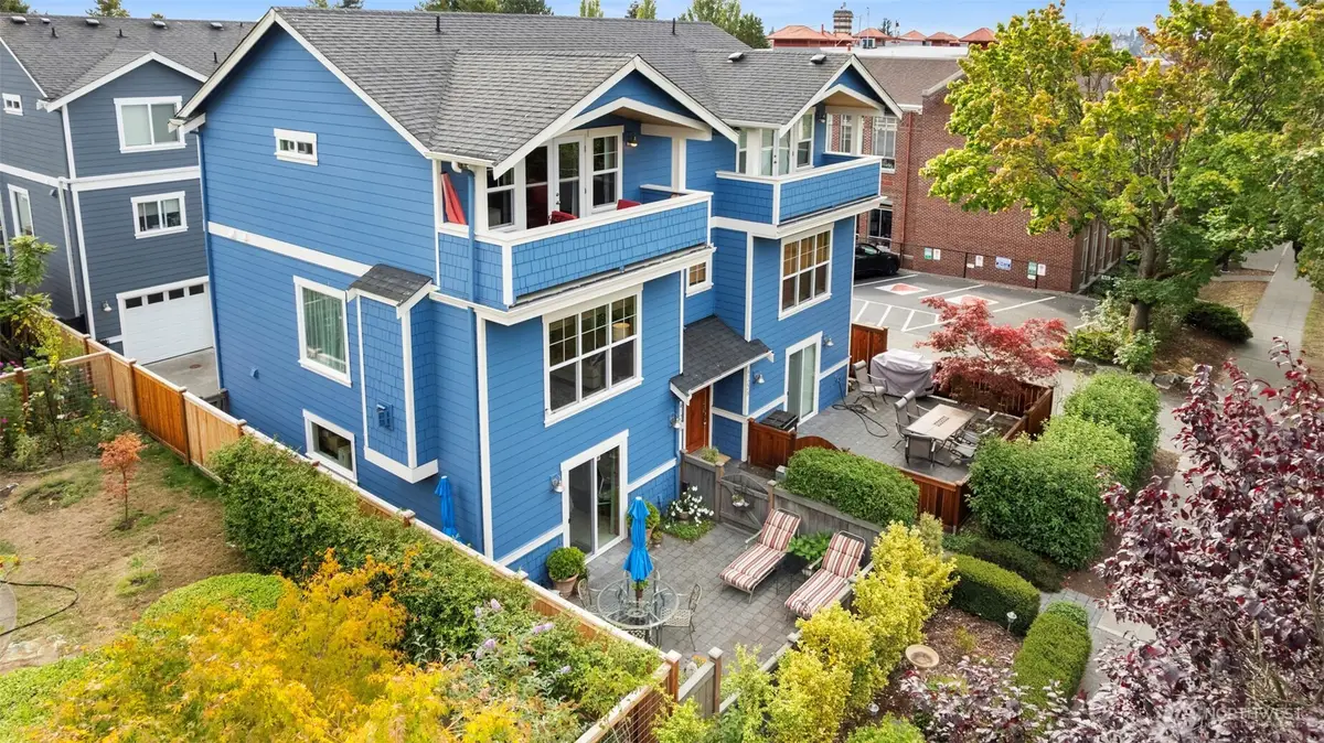 4122 42nd Avenue Sw, Seattle, WA 98116 - #1