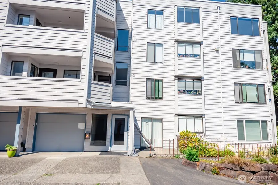 17417 Ashworth Avenue N #303, Shoreline, WA 98133 - #2