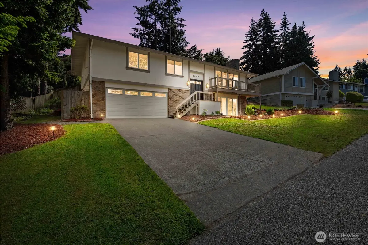 3907 SW 328th St, Federal Way, WA 98023 - #1