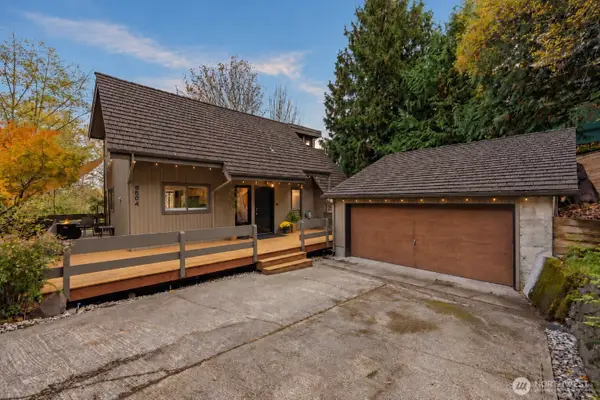5504 NE 190th Street, Kenmore, WA 98028