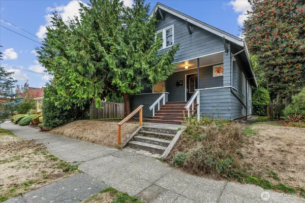 108 NE 61st Street, Seattle, WA 98115